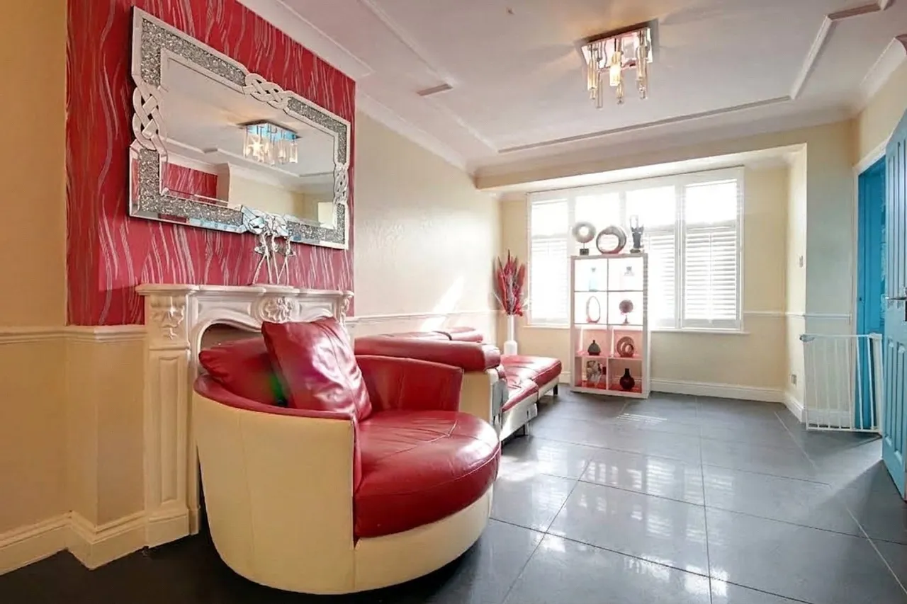 Holmwood Road, Enfield, photo 6