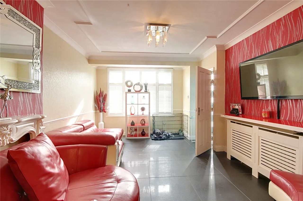 Holmwood Road, Enfield, photo 5