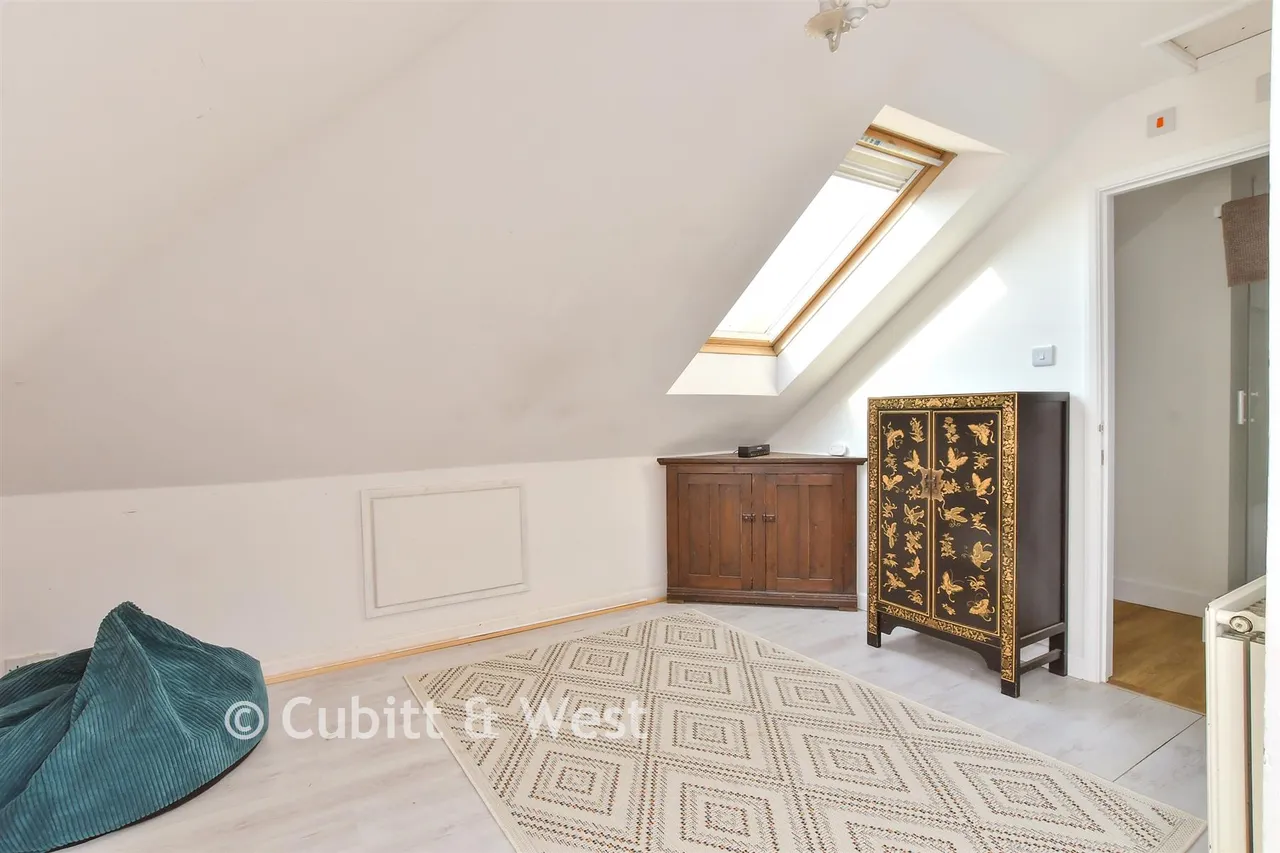 Cliff Gardens, Telscombe Cliffs, BN10, photo 13