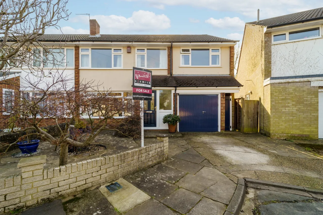 Avon Road, Sunbury-on-Thames, photo 22