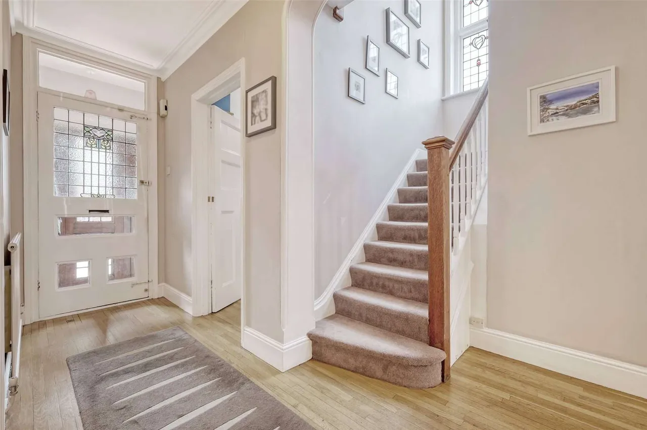 Cedar Avenue West, Chelmsford, CM1, photo 7