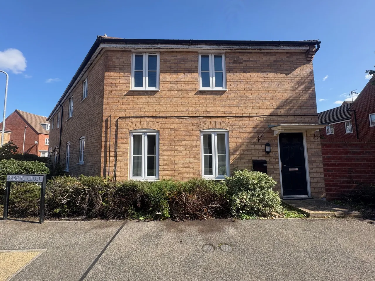 2 bed flat to rent — Pascal Close, Corby, NN17