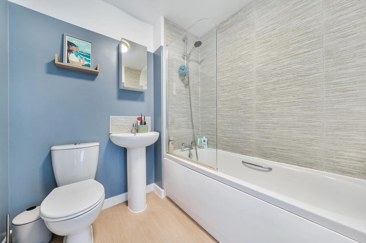 Alder Close, Bedford, photo 13