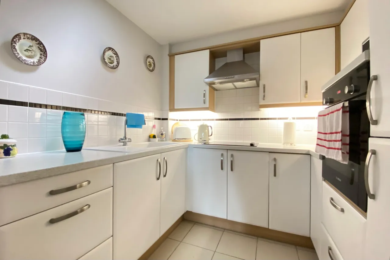 Parsonage Barn Lane, BH24, photo 4