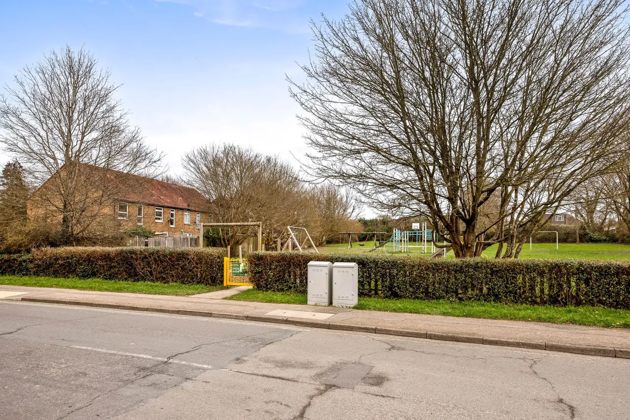 Siskin Close, Horsham, RH12, photo 13