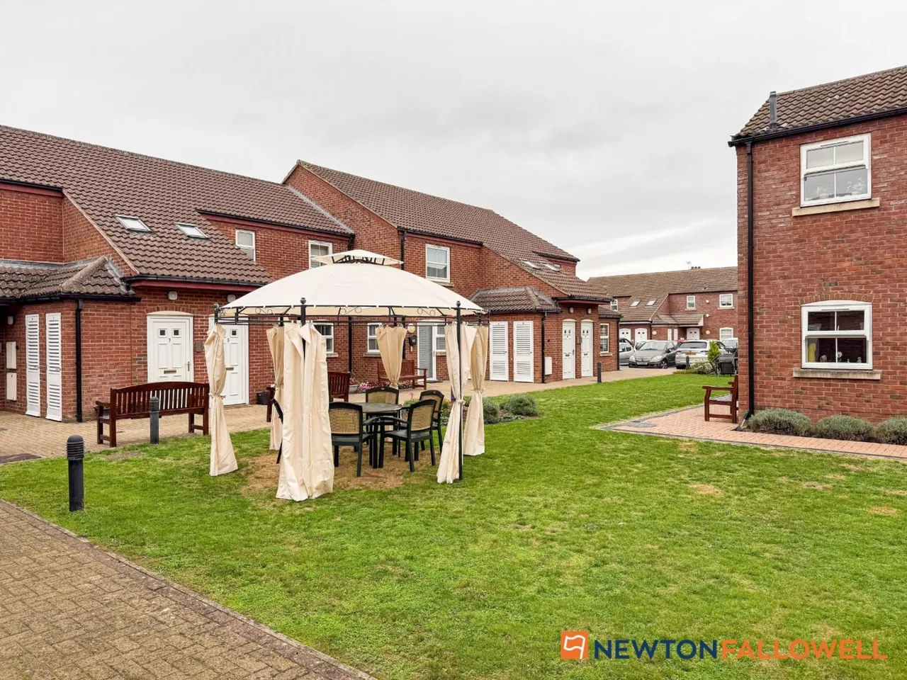 Warwick Road, Balderton, NG24, photo 4