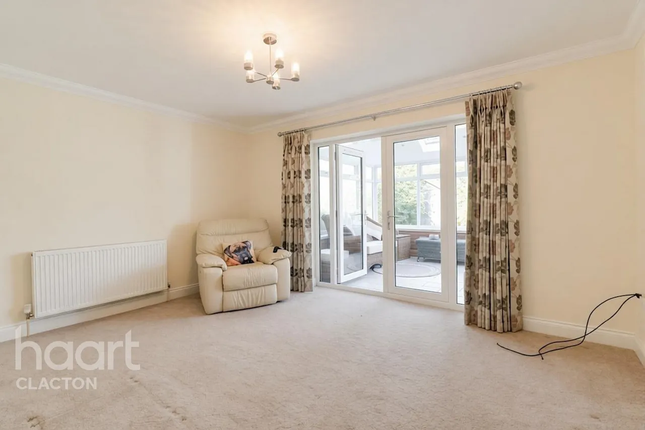 Chilburn Road, Clacton-On-Sea, CO15, photo 6