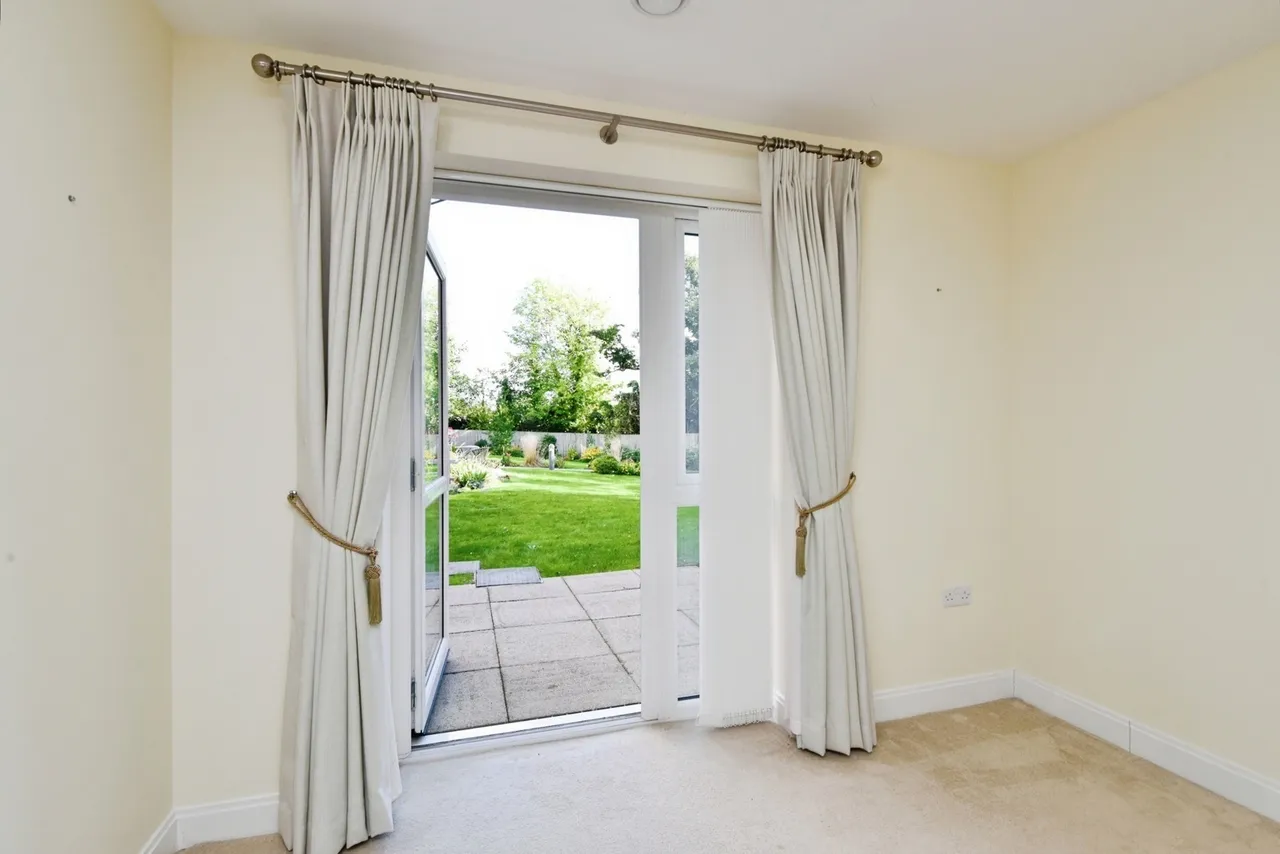 Cedar Avenue, Alsager, ST7, photo 13