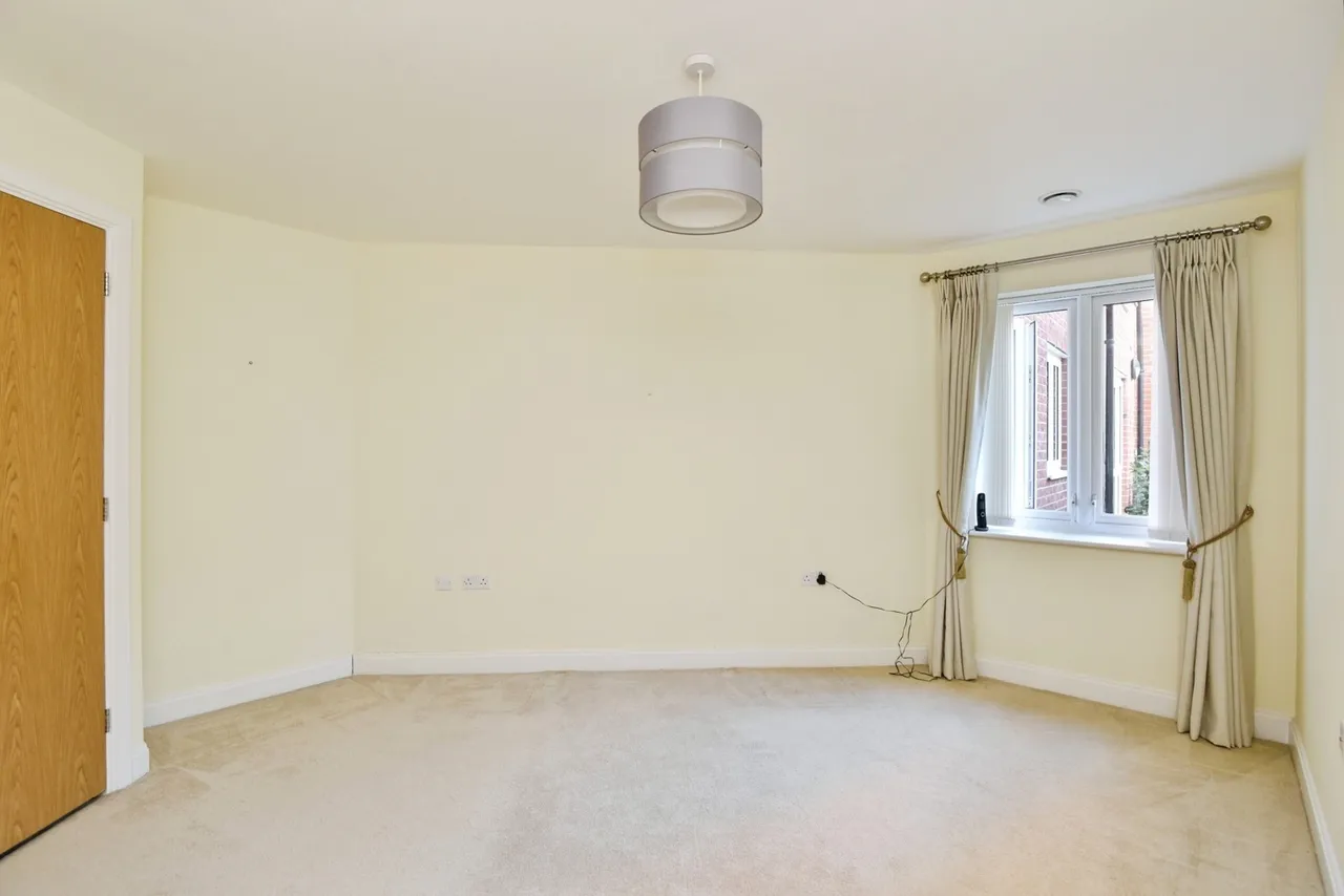 Cedar Avenue, Alsager, ST7, photo 17