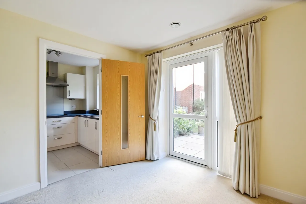 Cedar Avenue, Alsager, ST7, photo 9