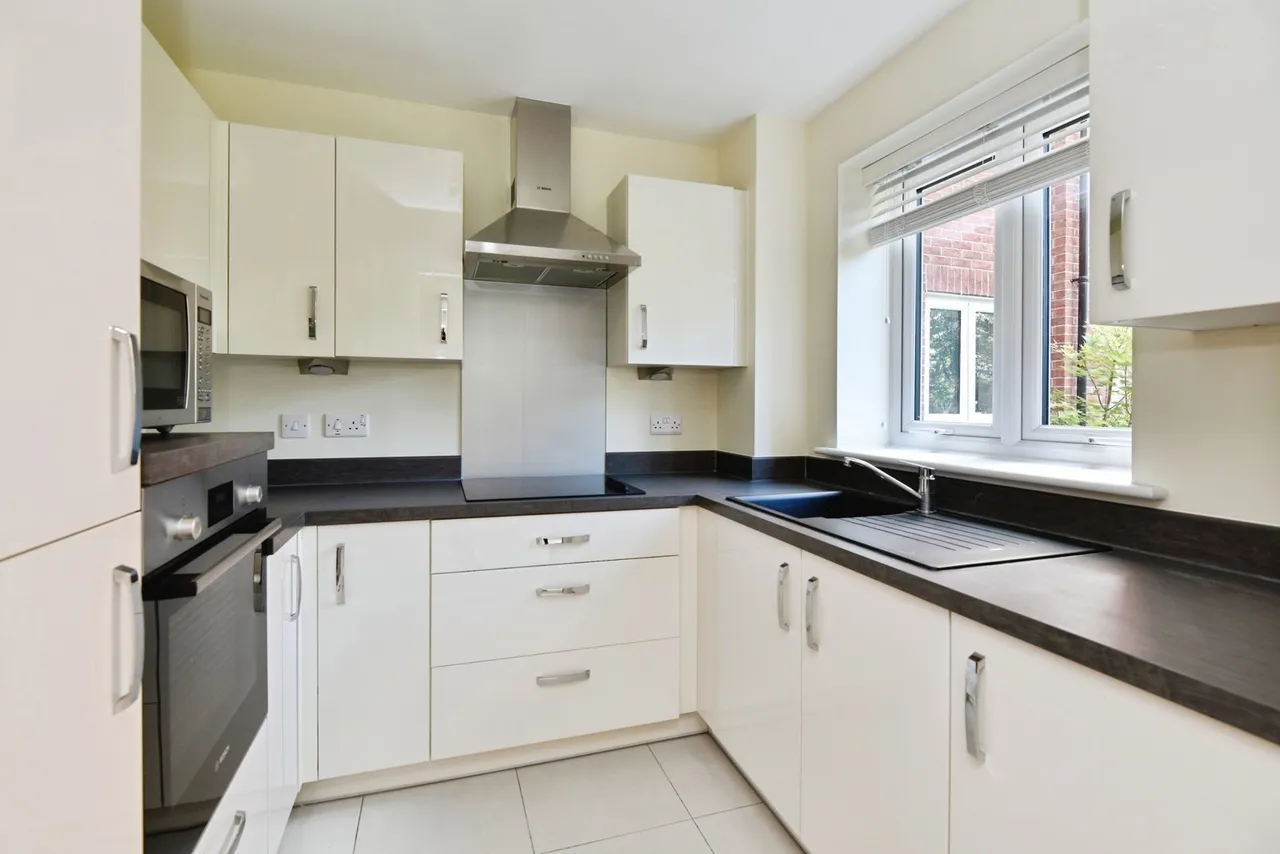 Cedar Avenue, Alsager, ST7, photo 6
