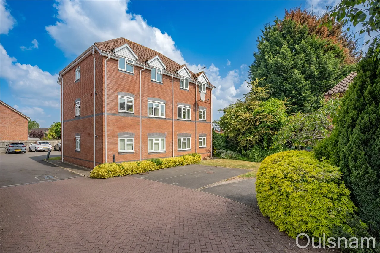 1 bed flat for sale — Button Drive, Bromsgrove, Worcestershire, B61 8RS