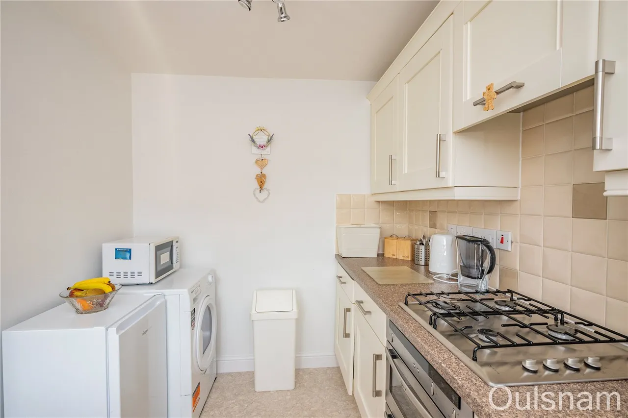 Button Drive, Bromsgrove, Worcestershire, B61 8RS, photo 10