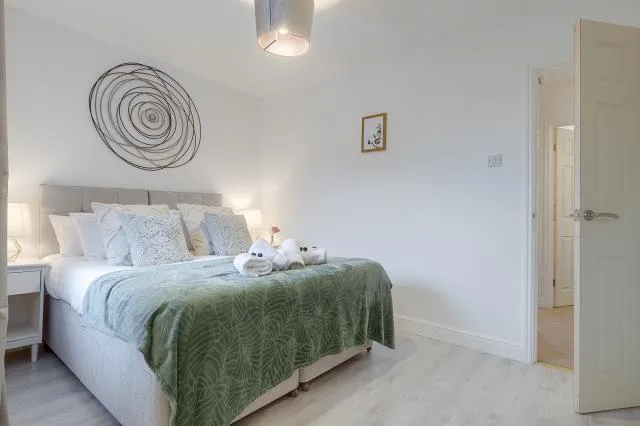 Lark Rise, Brackley, NN13, photo 11