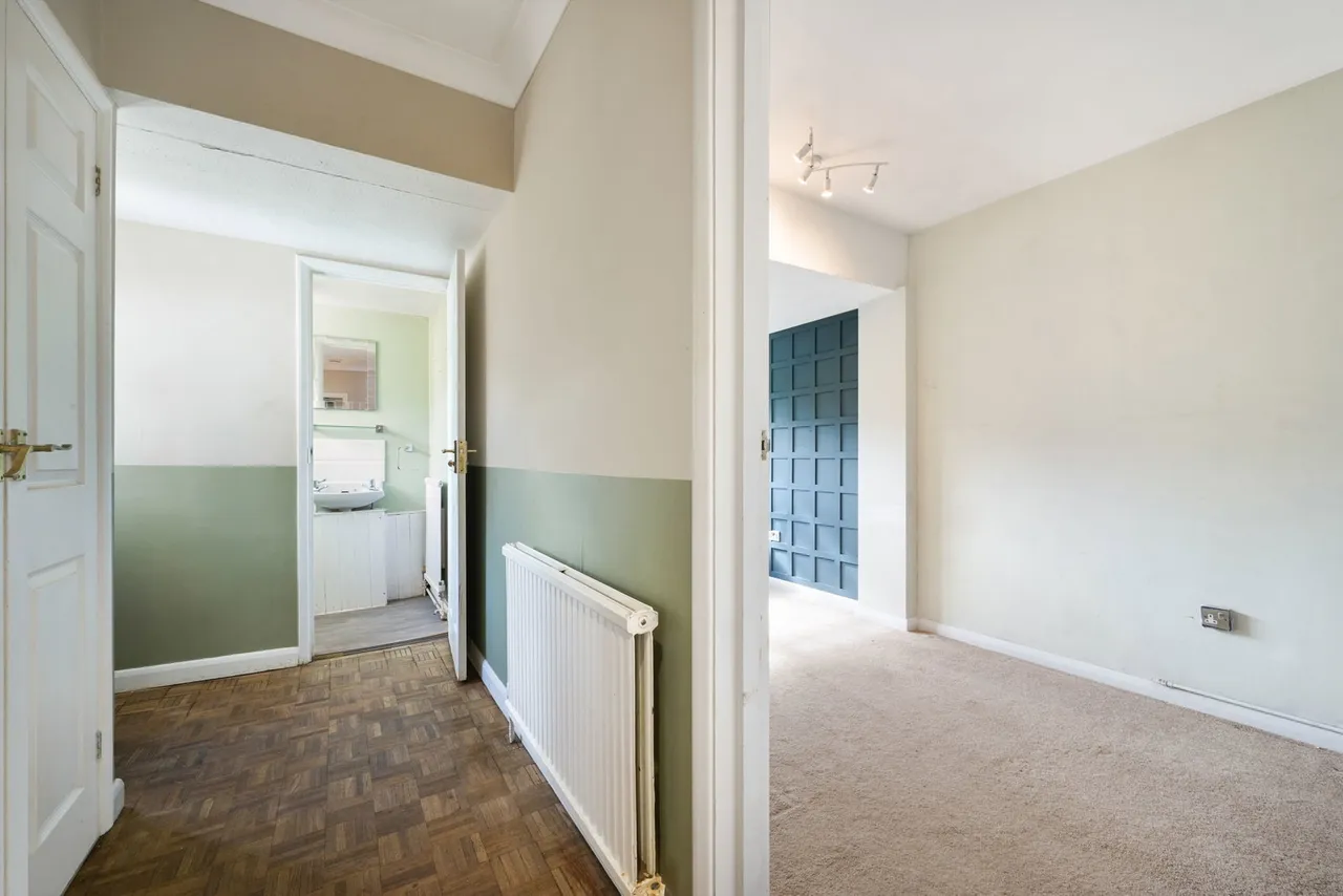 Lewins Road, Epsom, KT18, photo 14