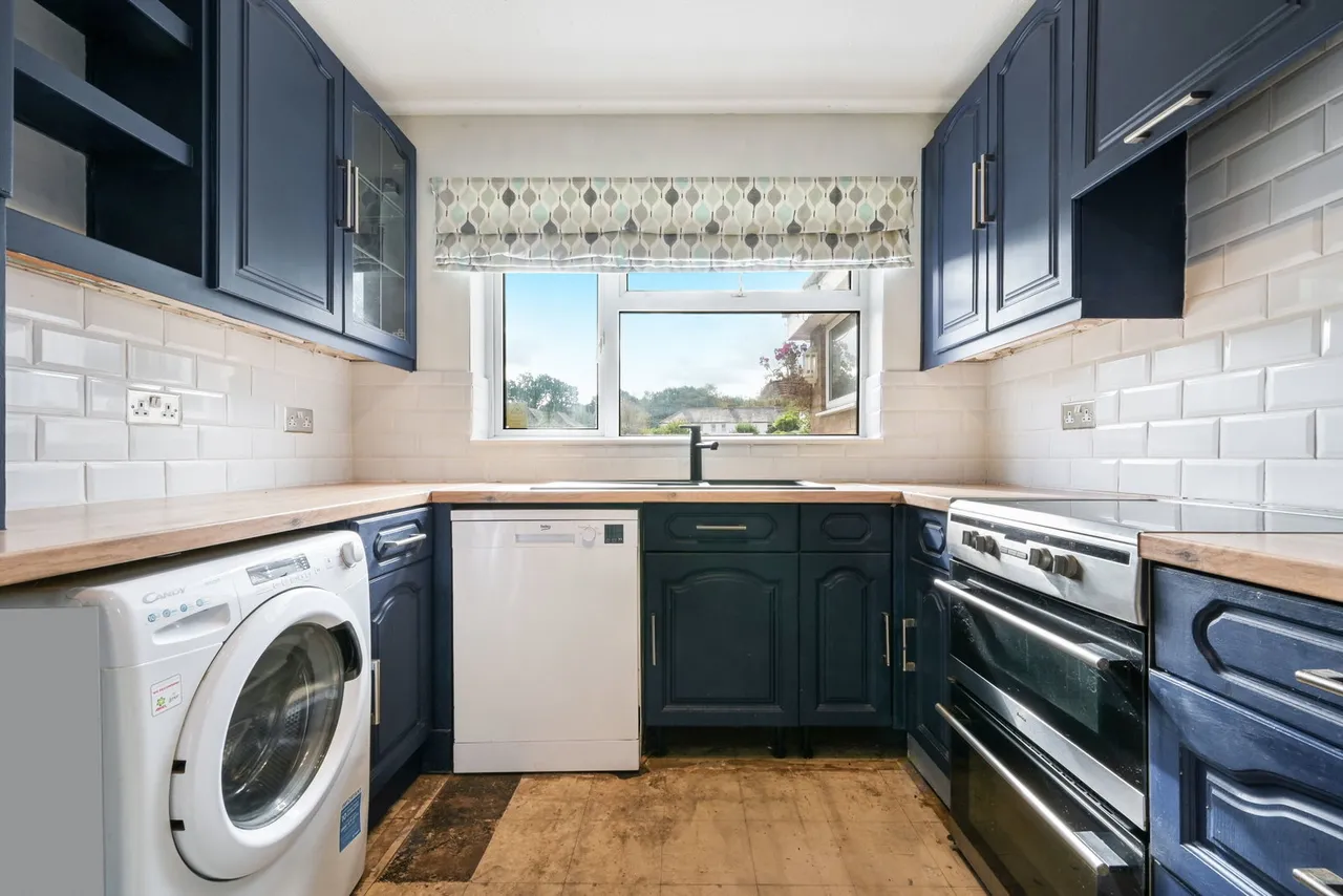 Lewins Road, Epsom, KT18, photo 5
