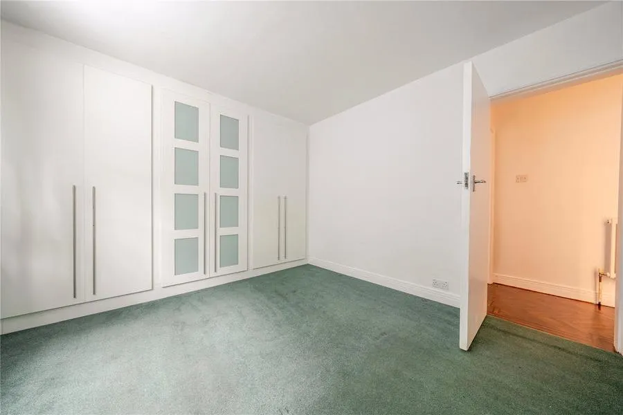 Marlborough House, Courtlands, SL6, photo 13