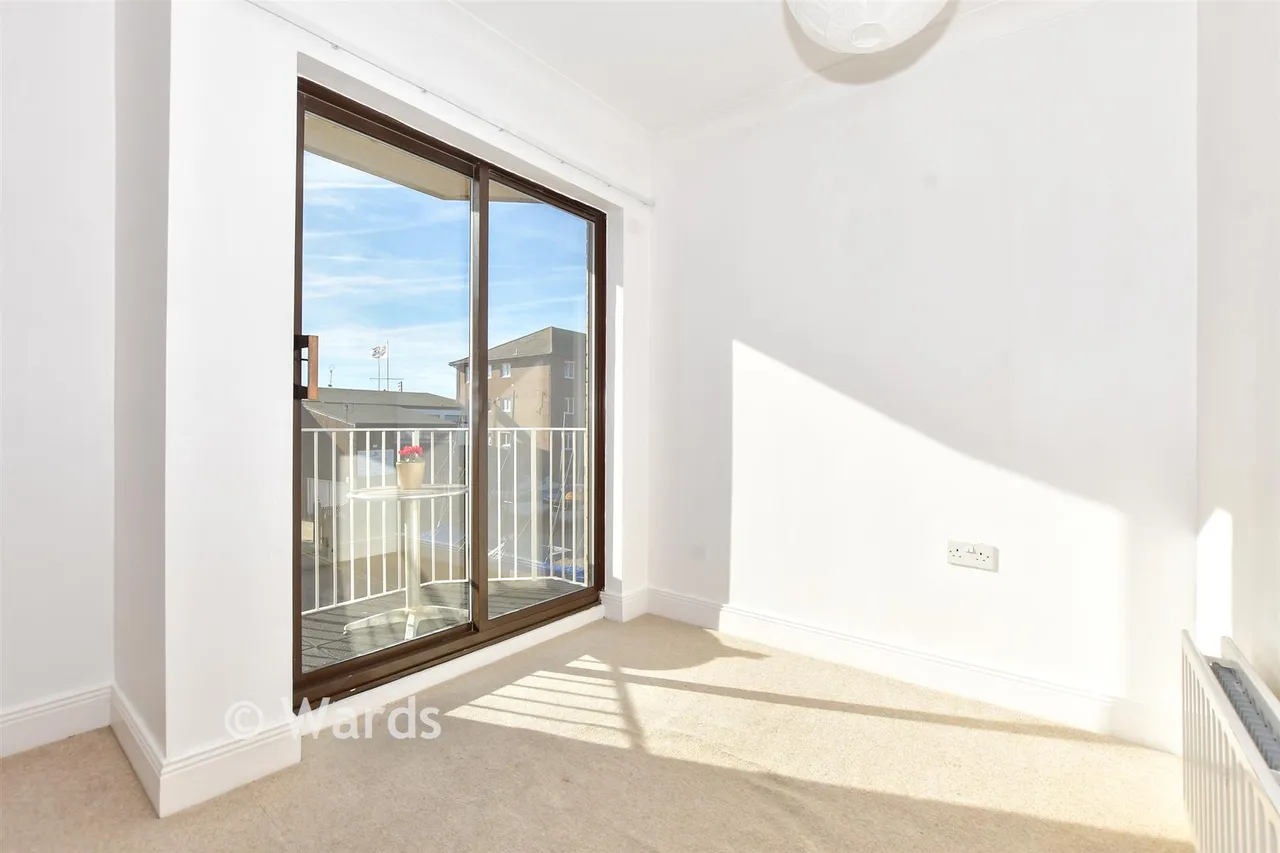 South Road, Hythe, CT21, photo 5