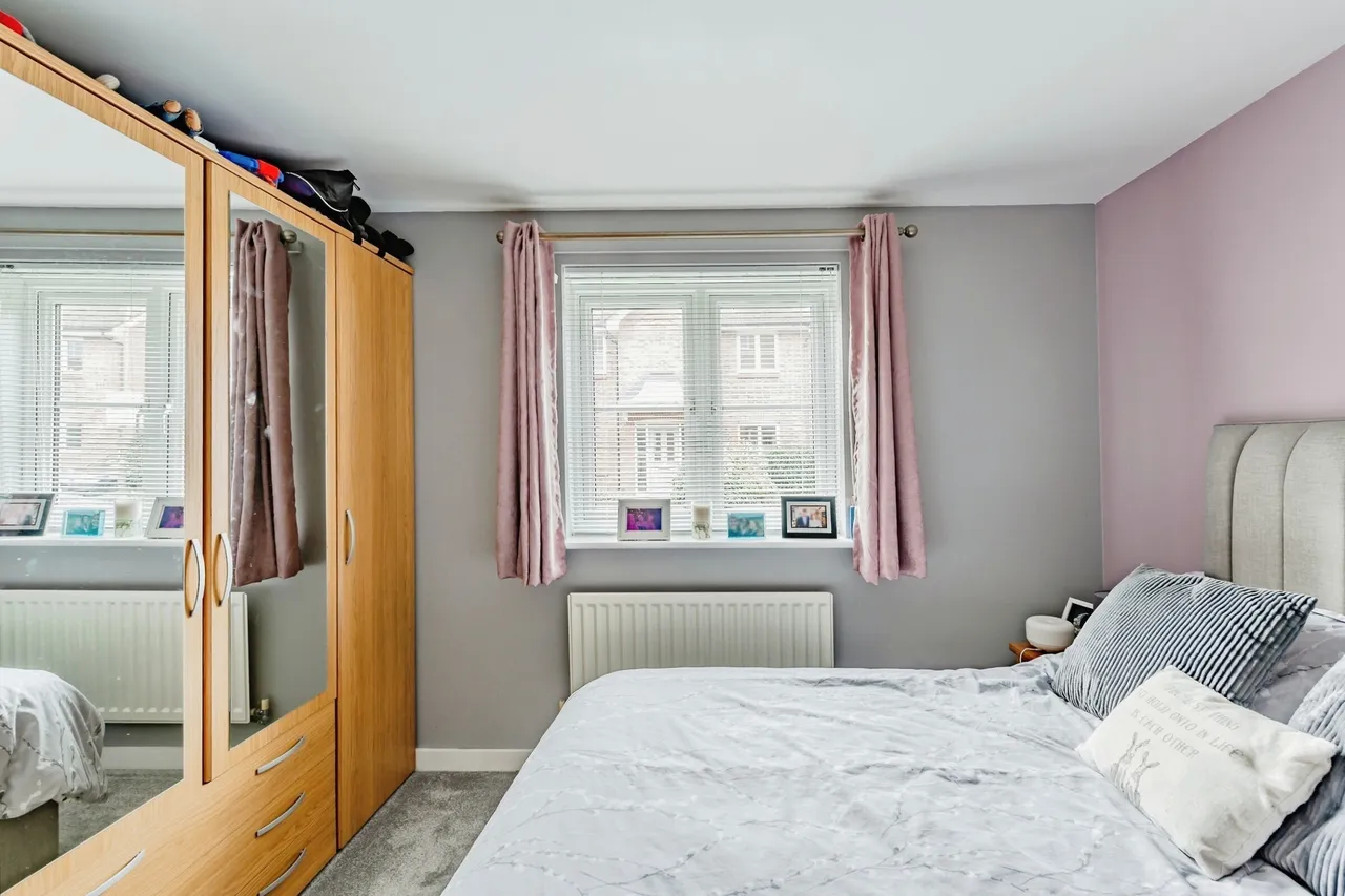 Tylehurst Drive, RH1, photo 10