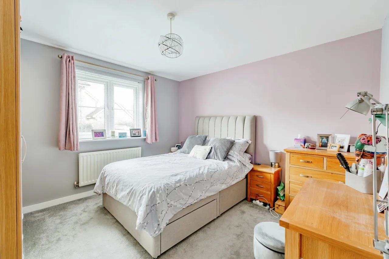 Tylehurst Drive, RH1, photo 8
