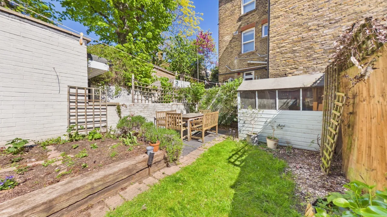 1 bed flat for sale, Taybridge Road, Battersea, SW11