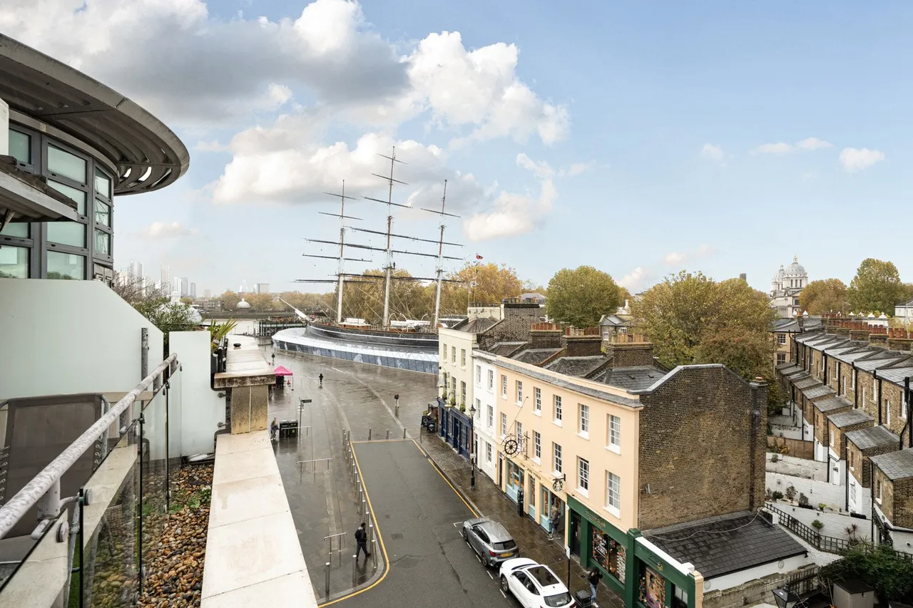 Welland Street, SE10, photo 30