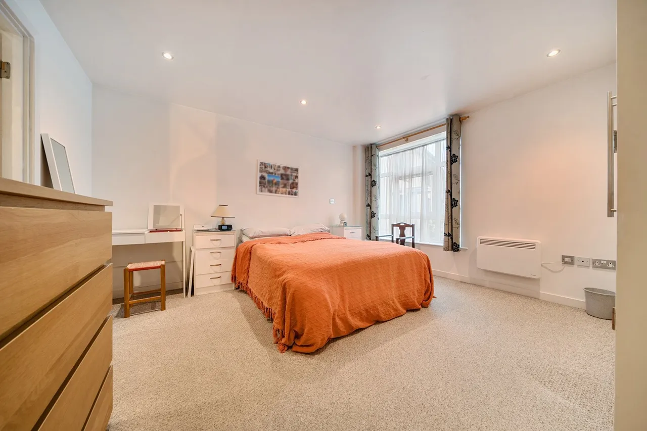 Welland Street, SE10, photo 7