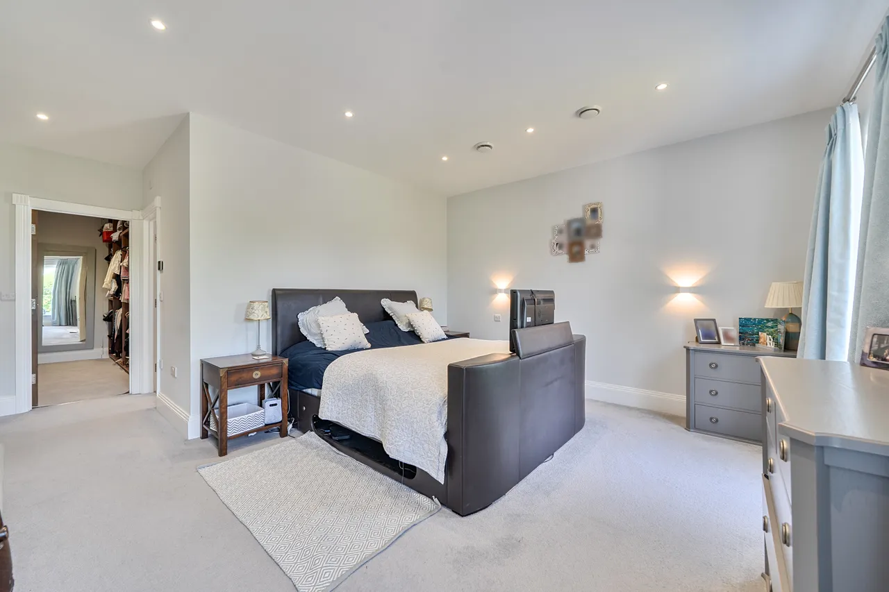 Deane Down Drove, Littleton, SO22, photo 9