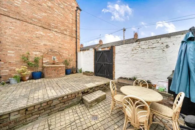 Crouch Street, Banbury, OX16, photo 15