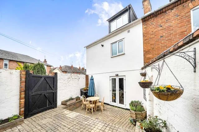 Crouch Street, Banbury, OX16, photo 17