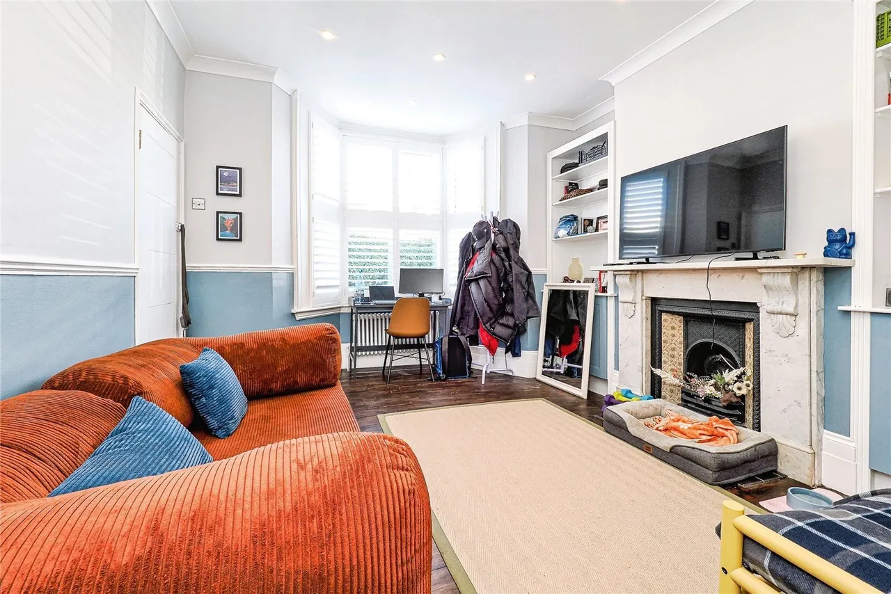High Road Leytonstone, London, E11, photo 2