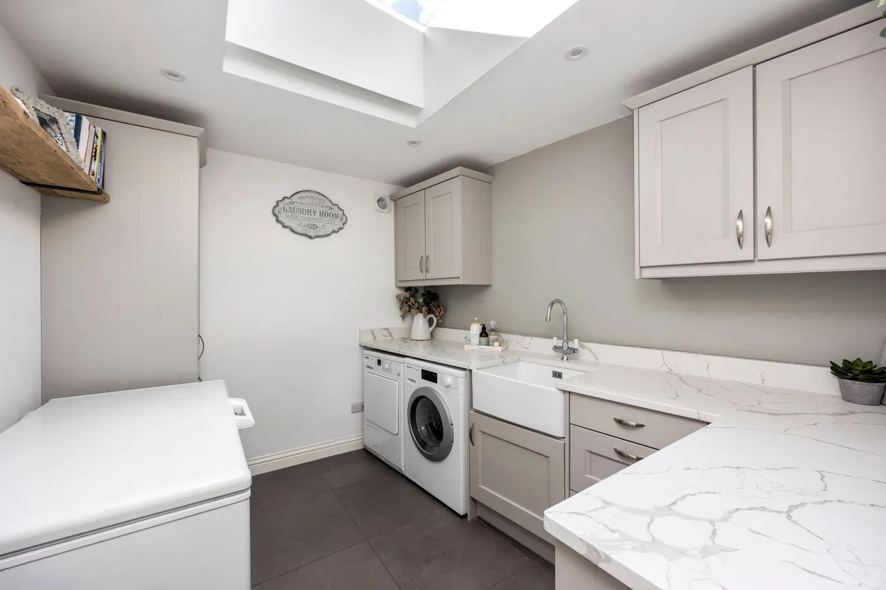 Millfield, Southwater, RH13, photo 10