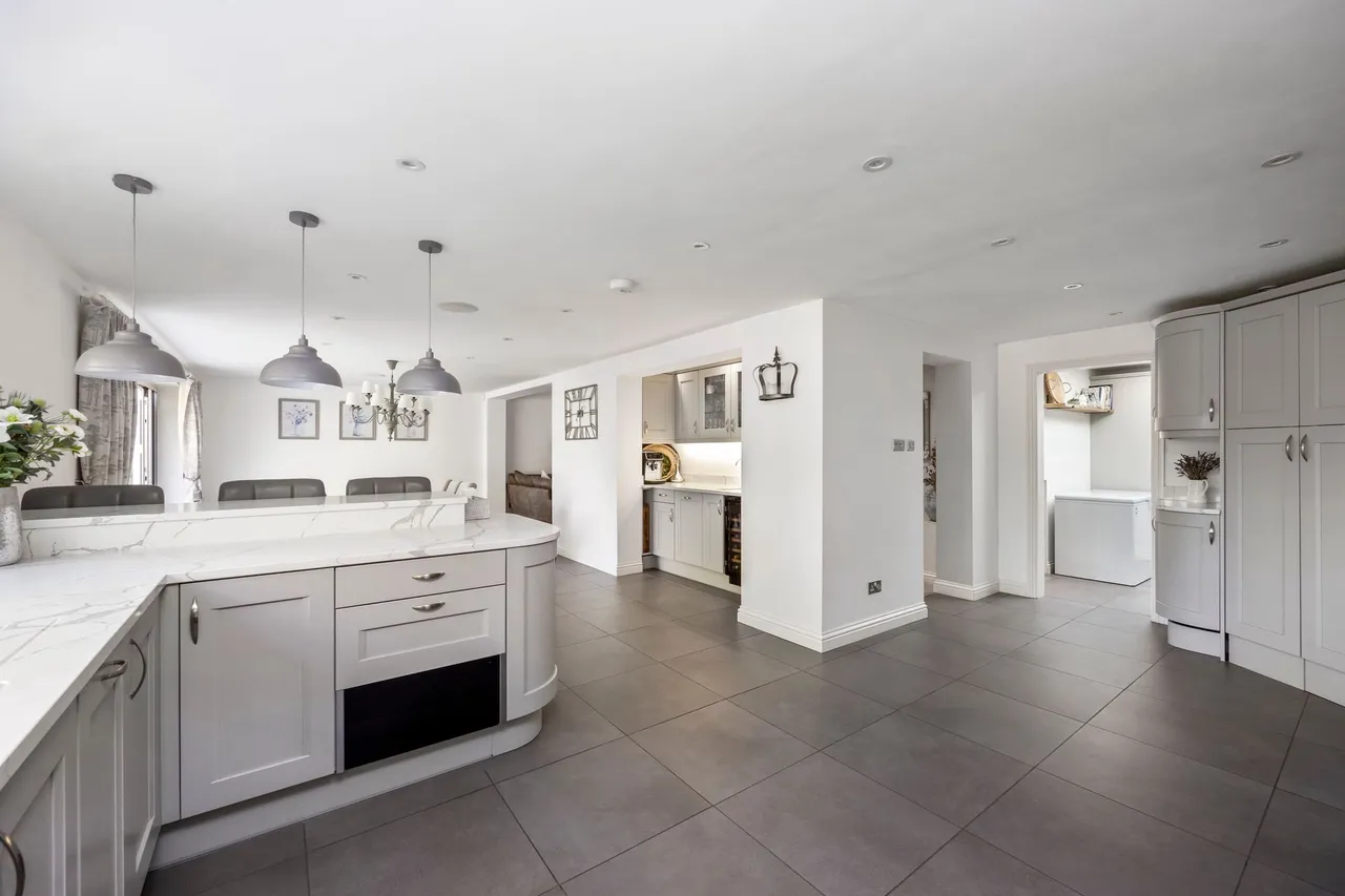 Millfield, Southwater, RH13, photo 2