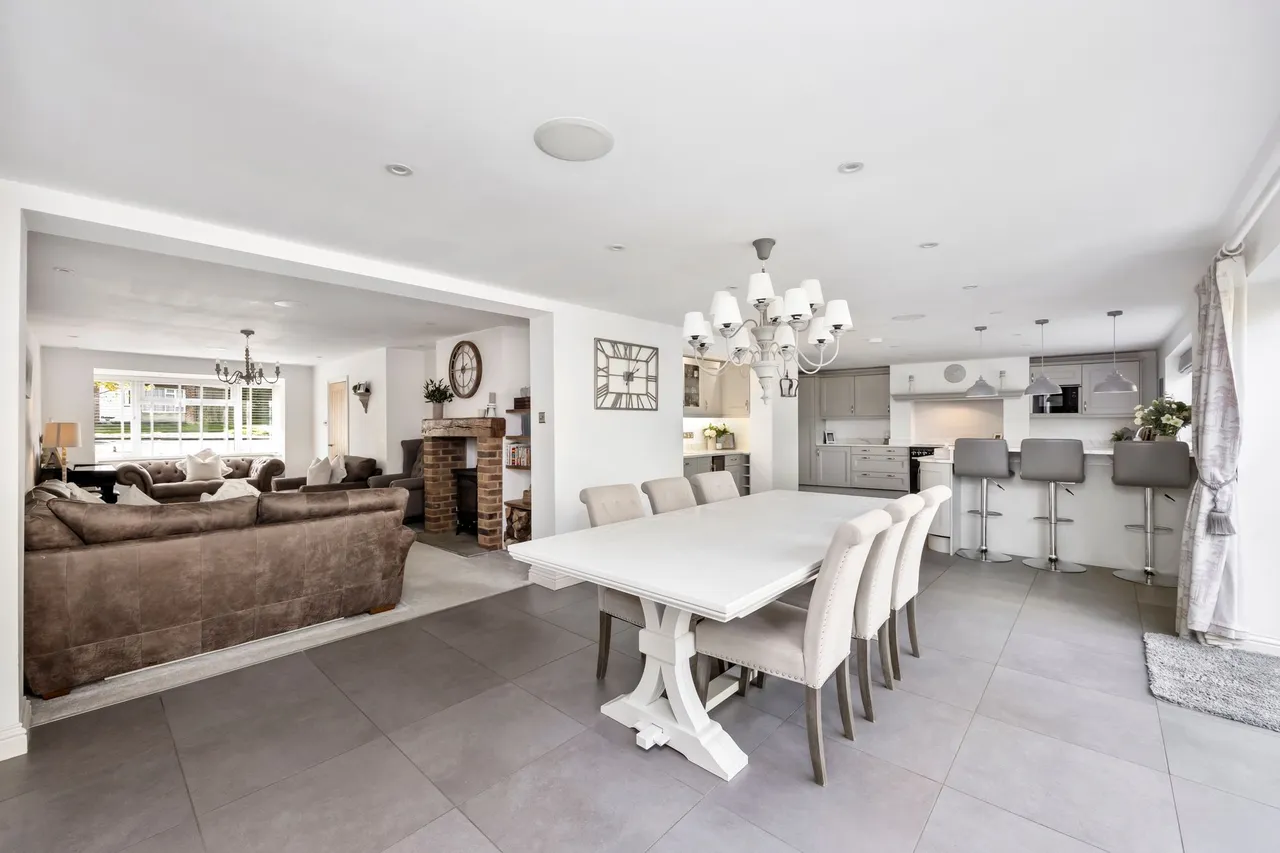 Millfield, Southwater, RH13, photo 6