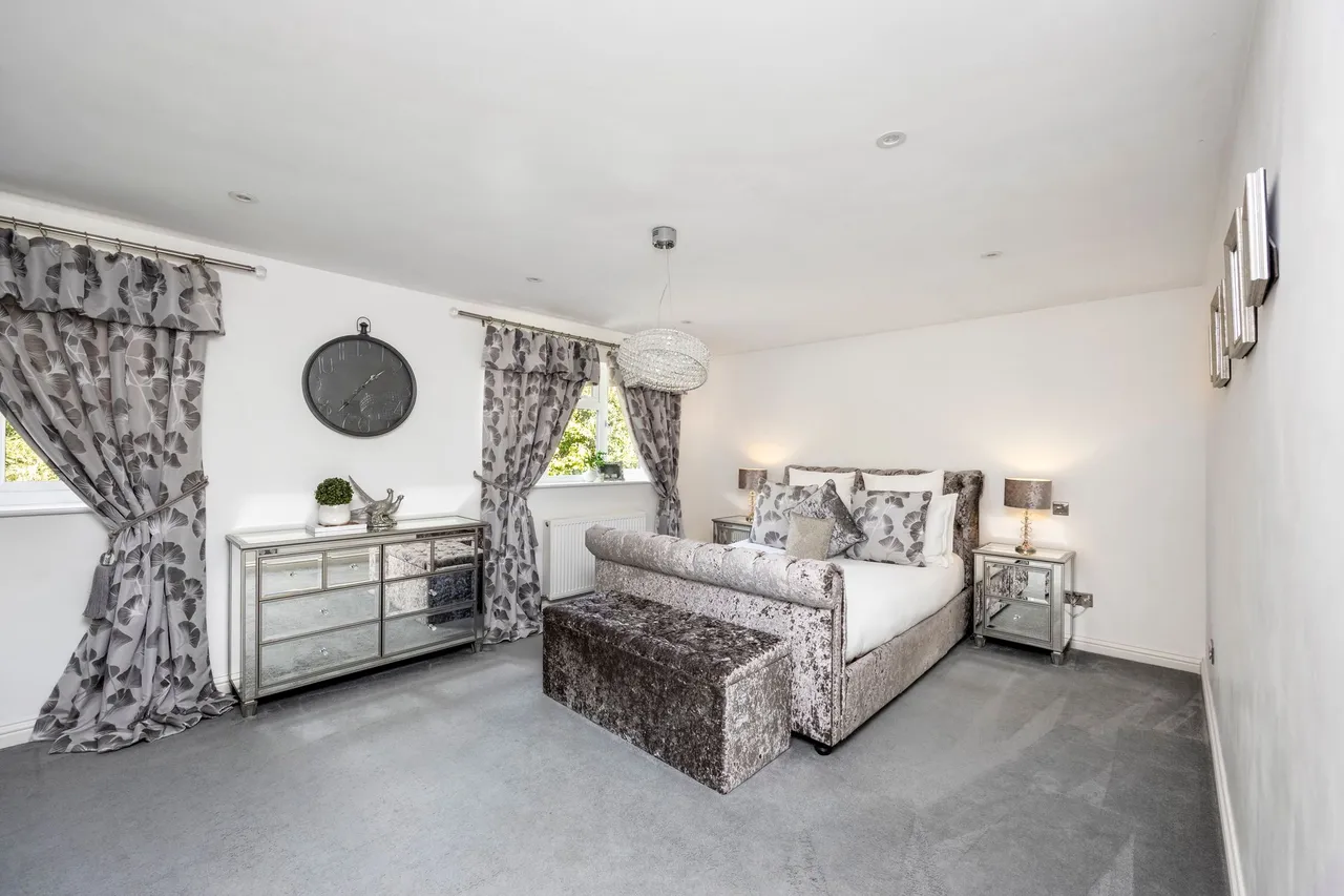 Millfield, Southwater, RH13, photo 13