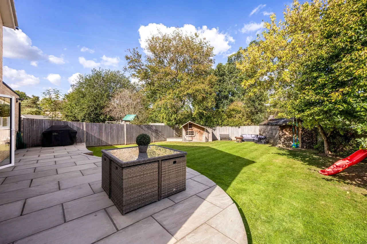 Millfield, Southwater, RH13, photo 23