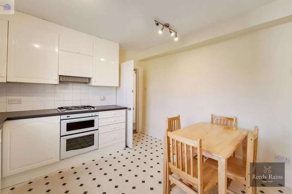 Kennington Road, London, SE1, photo 11