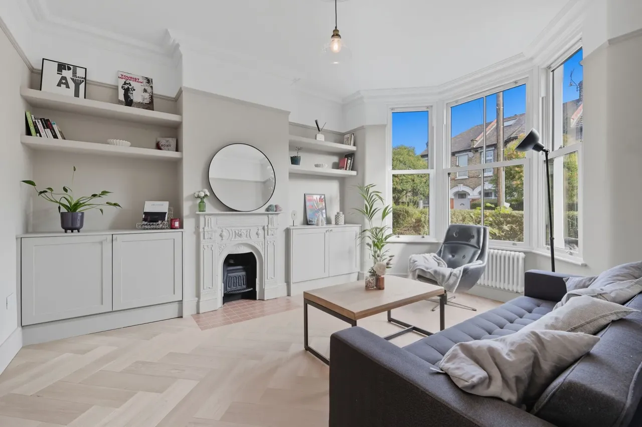 2 bed flat for sale — Brunswick Road Leyton, E10