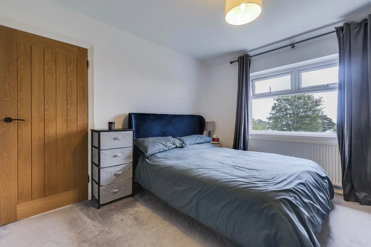 Emmott Drive, Rawdon, LS19, photo 11