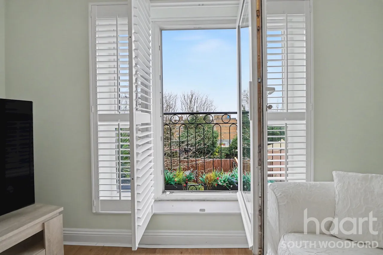 Victoria Road, Buckhurst Hill, IG9, photo 12