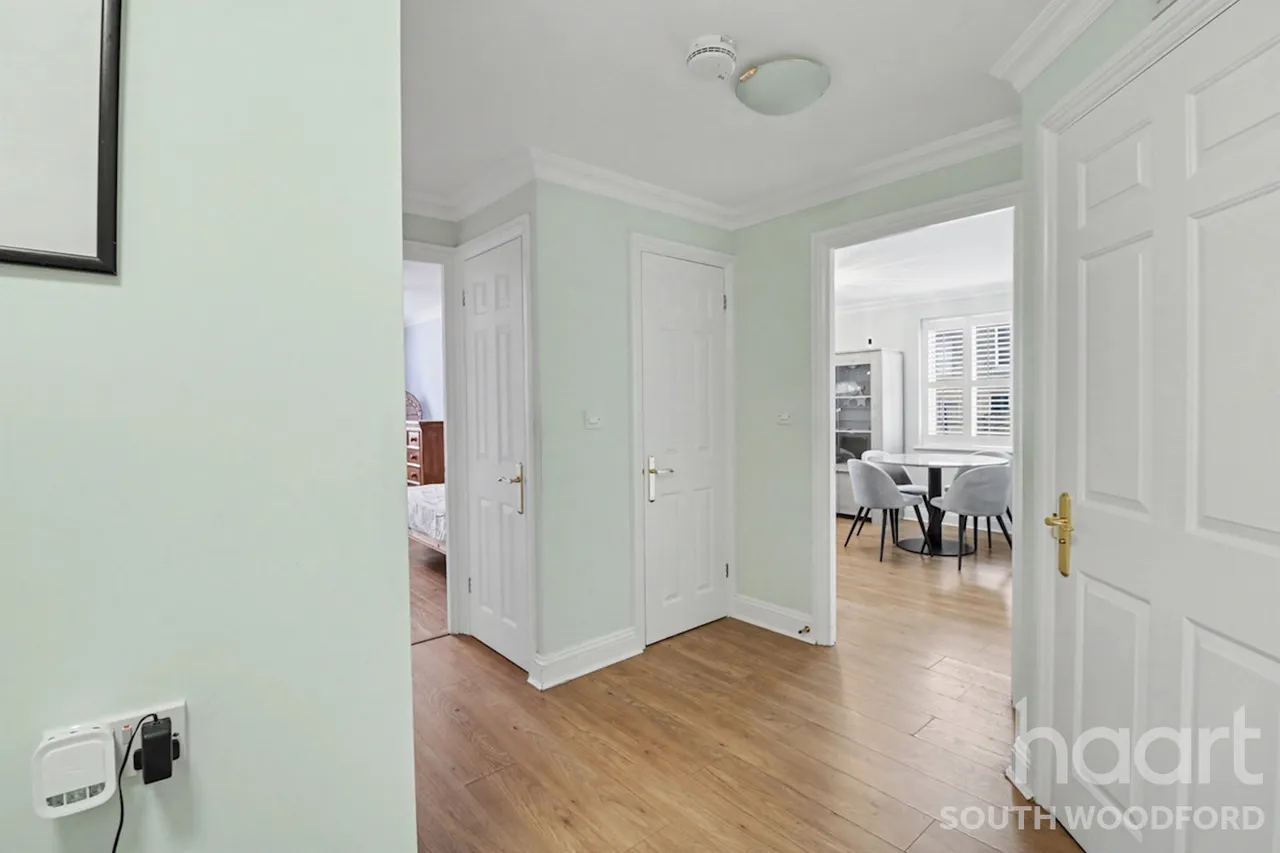 Victoria Road, Buckhurst Hill, IG9, photo 10