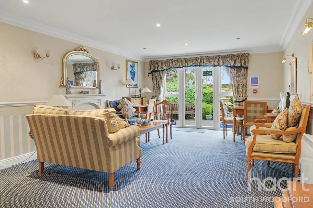 Victoria Road, Buckhurst Hill, IG9, photo 17