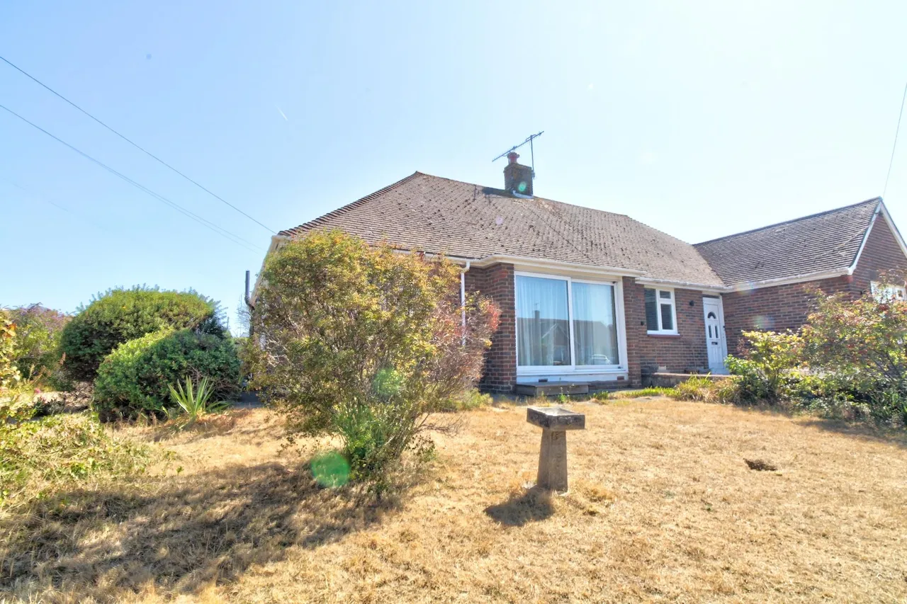 2 bed house for sale, Osborne Drive, Lancing, BN15