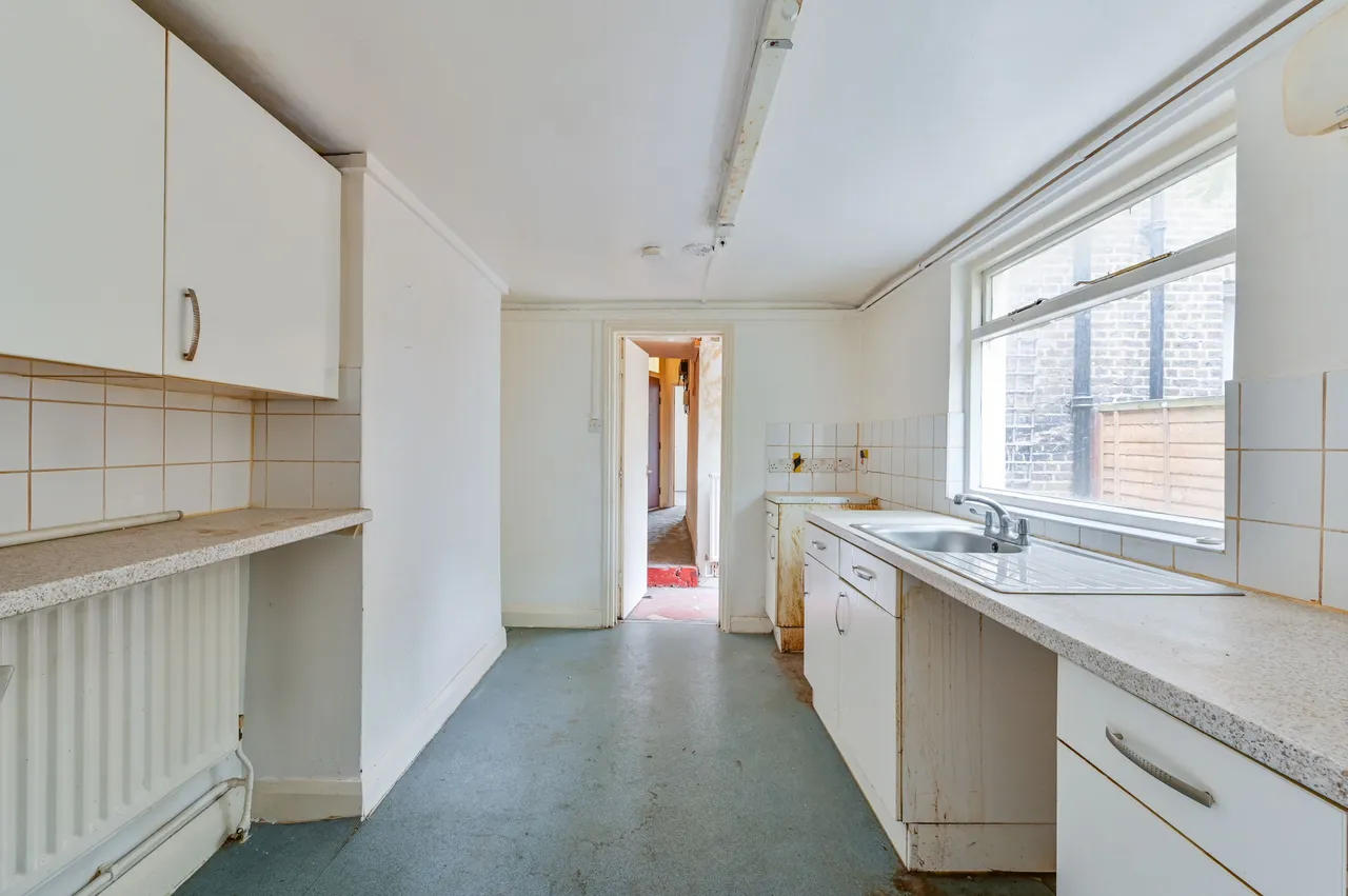 43a Bassett Street, London, photo 2