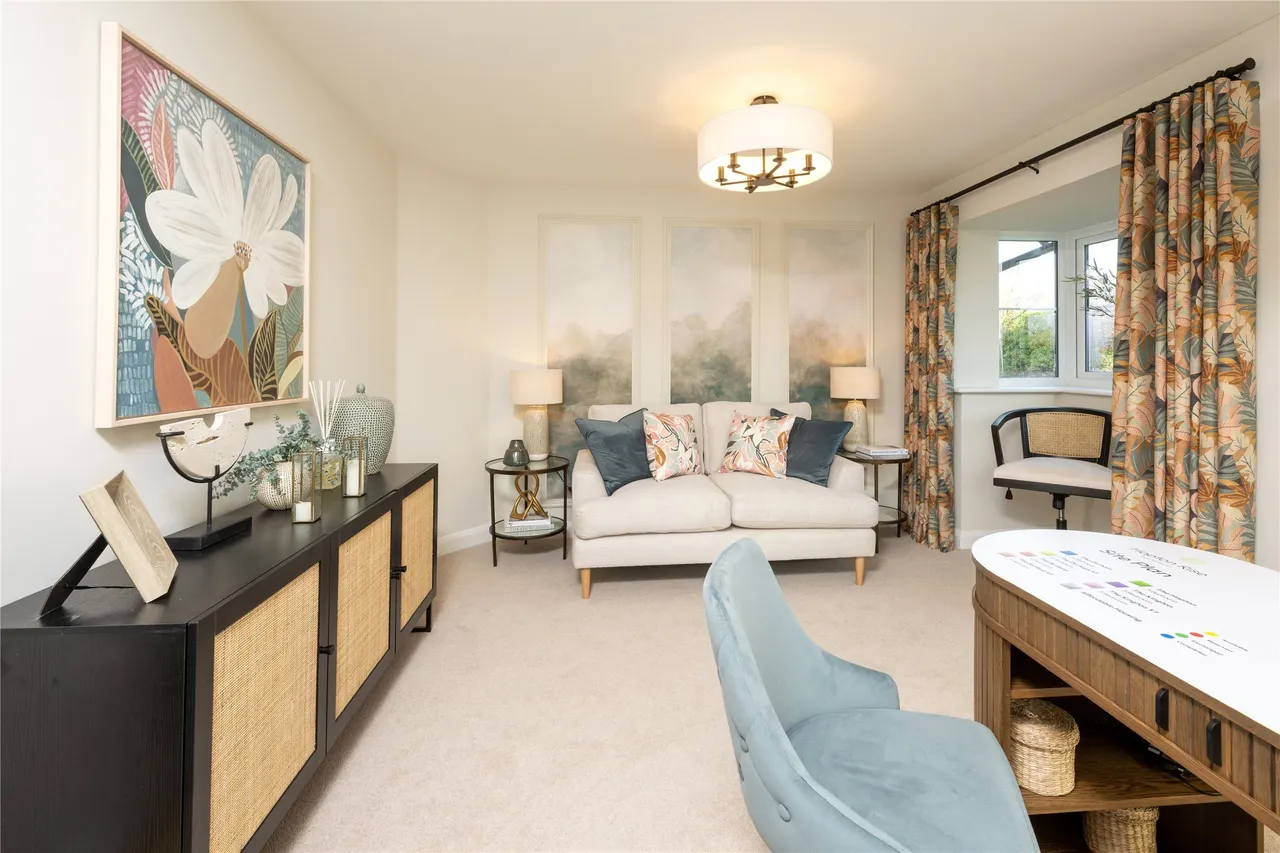 17 Kestrel Close, The Buttercups, Gloucestershire, Coaley, GL11 5EG, photo 4