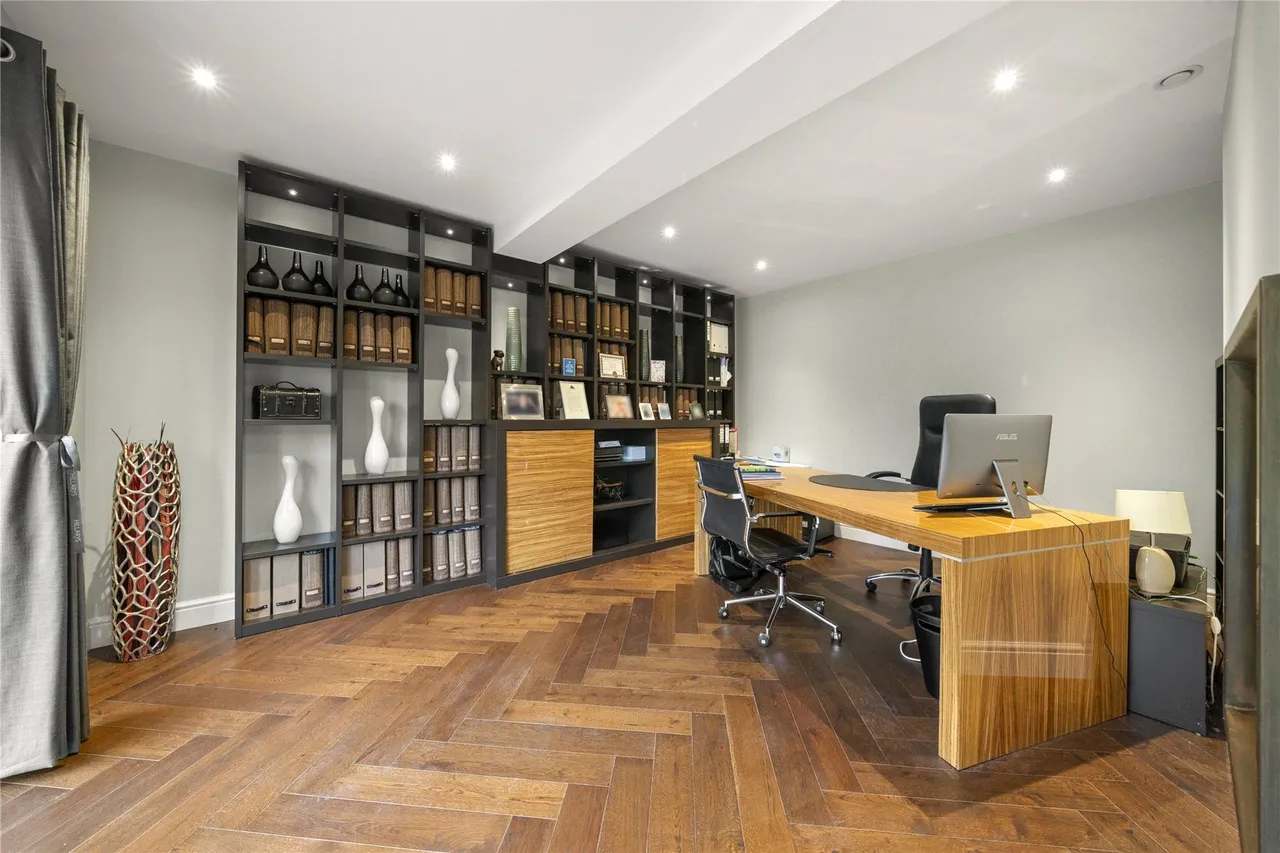 East Road, Weybridge, Surrey, KT13, photo 6