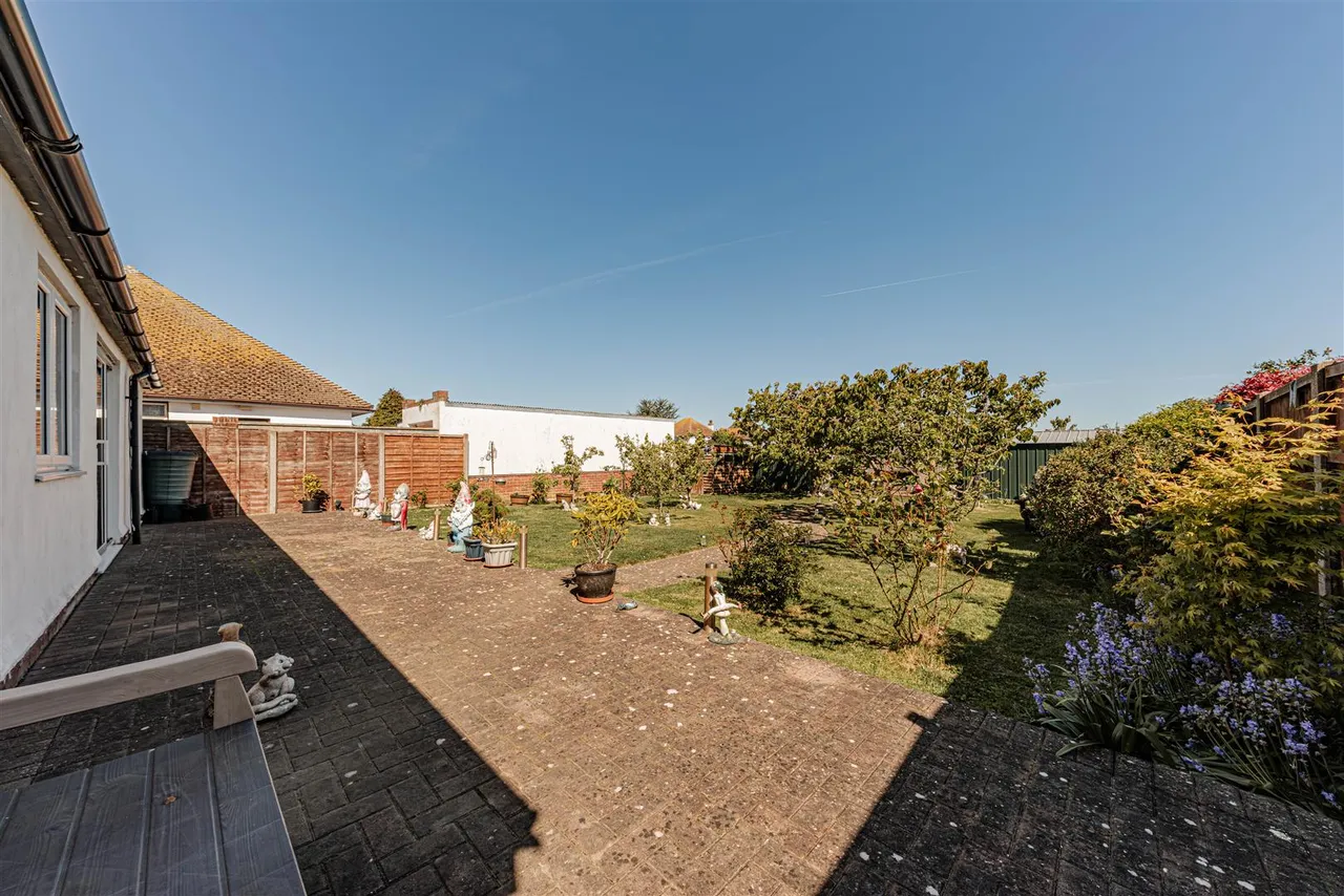 Lonsdale Avenue, Margate, Kent, CT9 3BY, photo 29