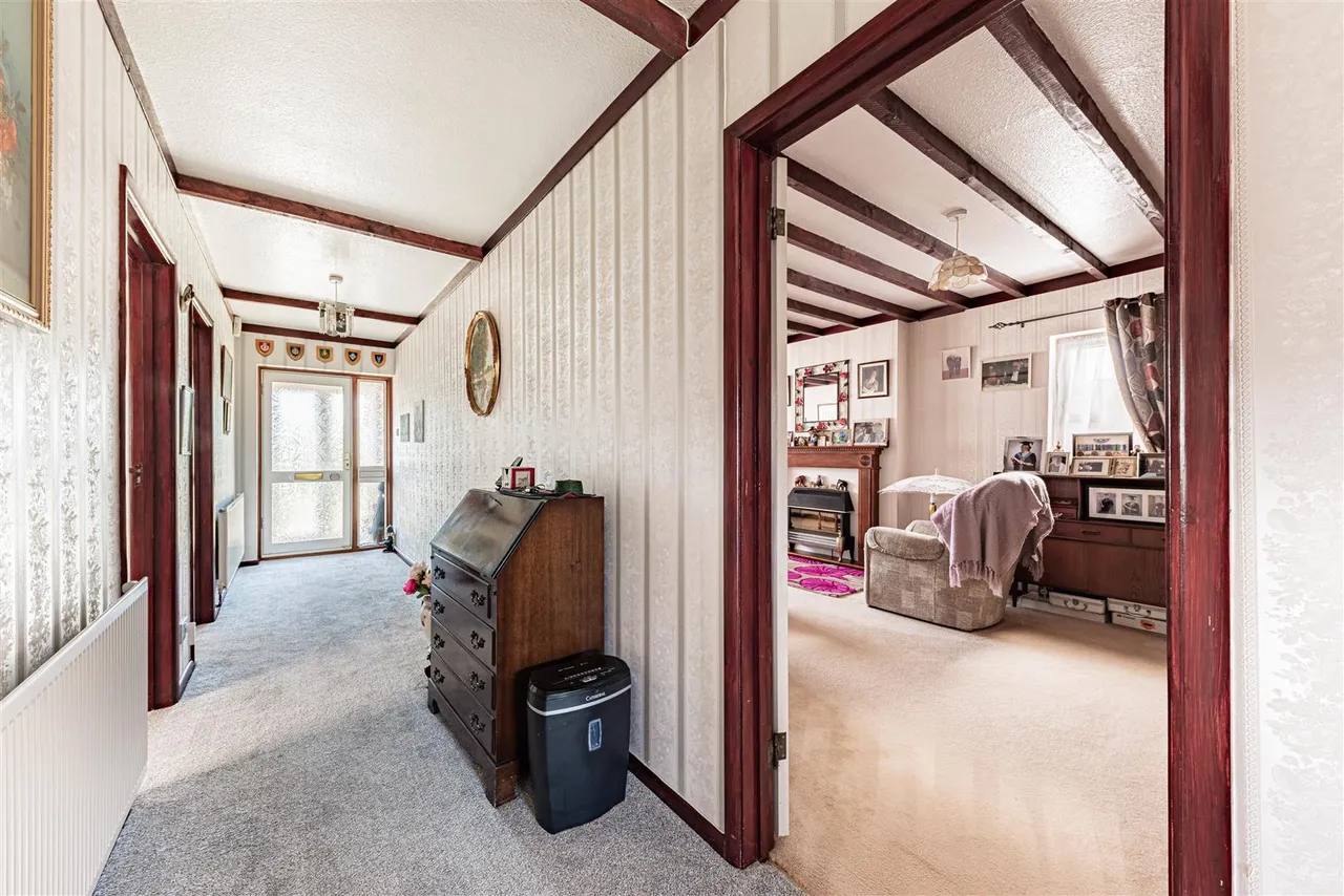 Lonsdale Avenue, Margate, Kent, CT9 3BY, photo 18