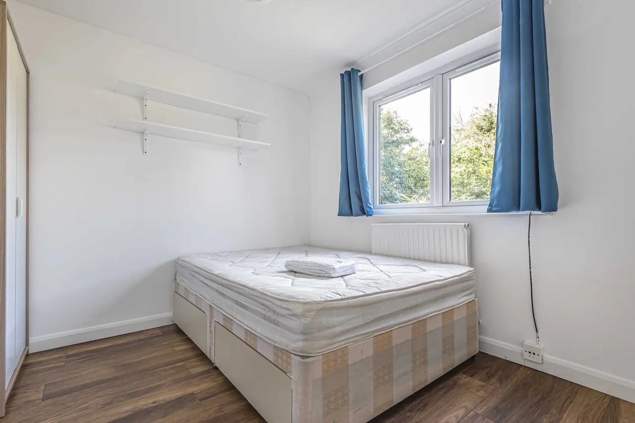 Cabell Road, Guildford, GU2 8JJ, photo 6