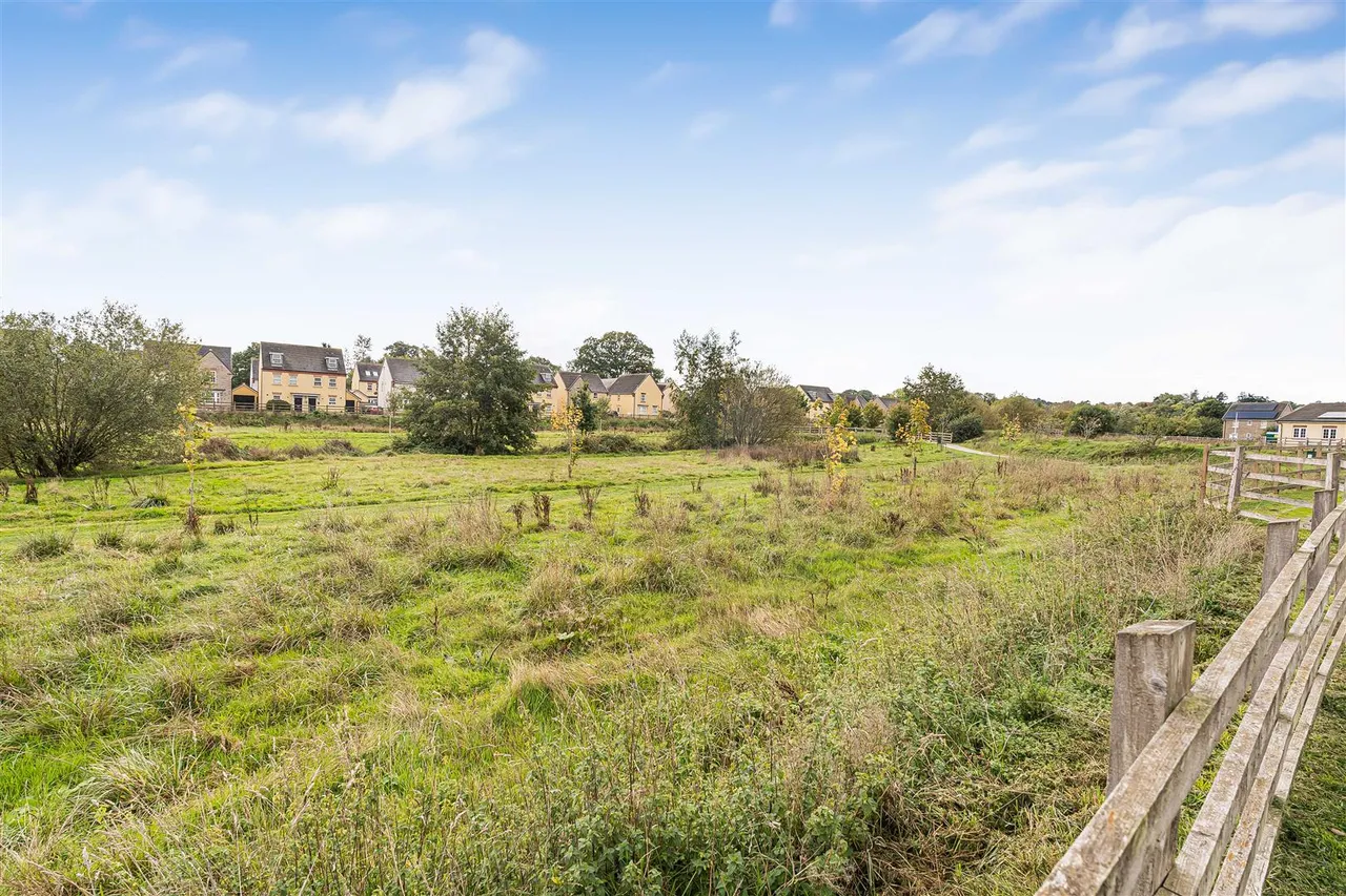 Dartmoor Way, Cullompton, photo 24